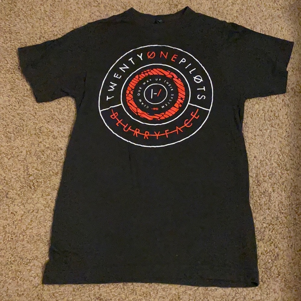 Twenty one pilots shirt